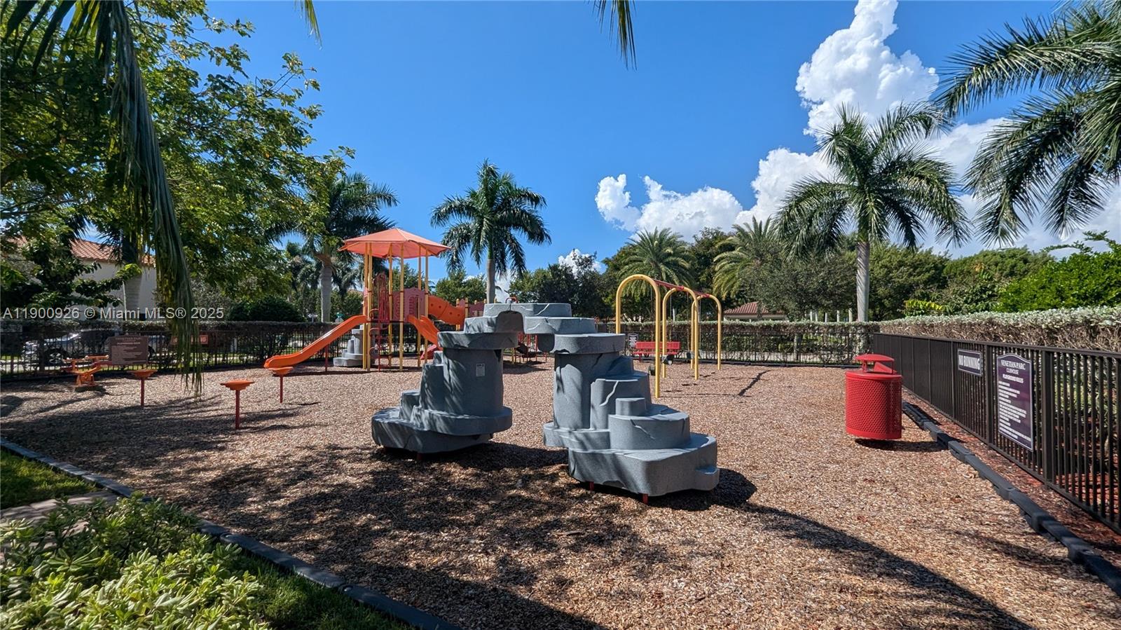 VENETIAN PARC WEST - Residential