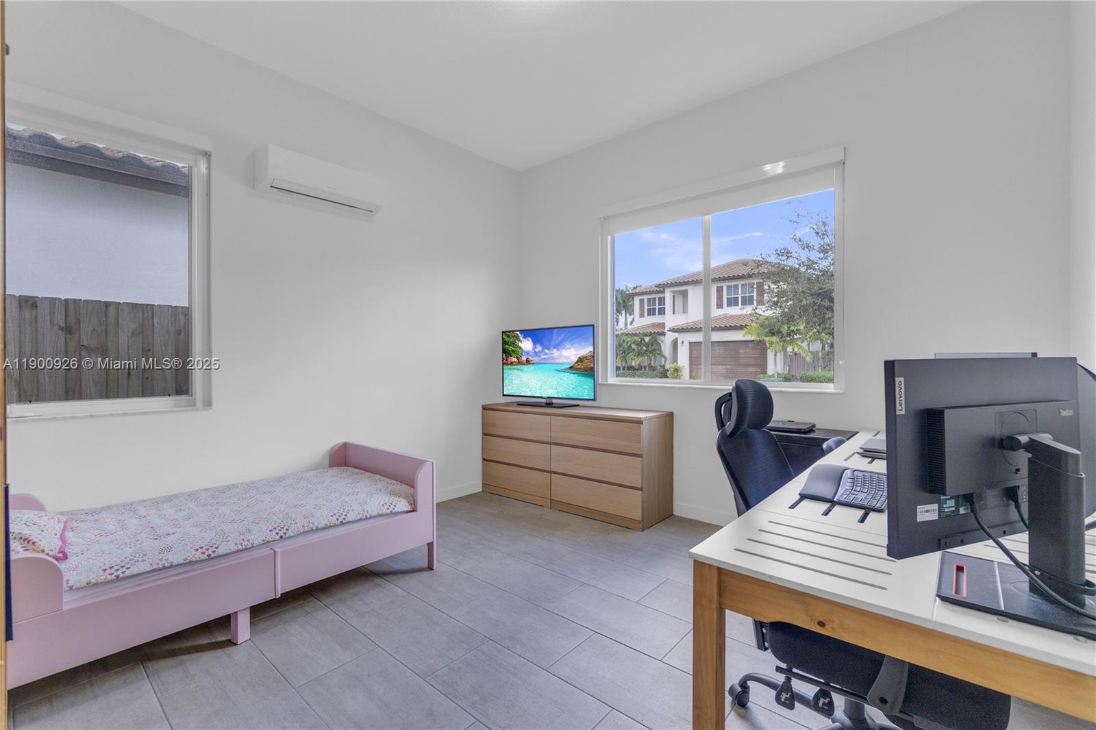 VENETIAN PARC WEST - Residential