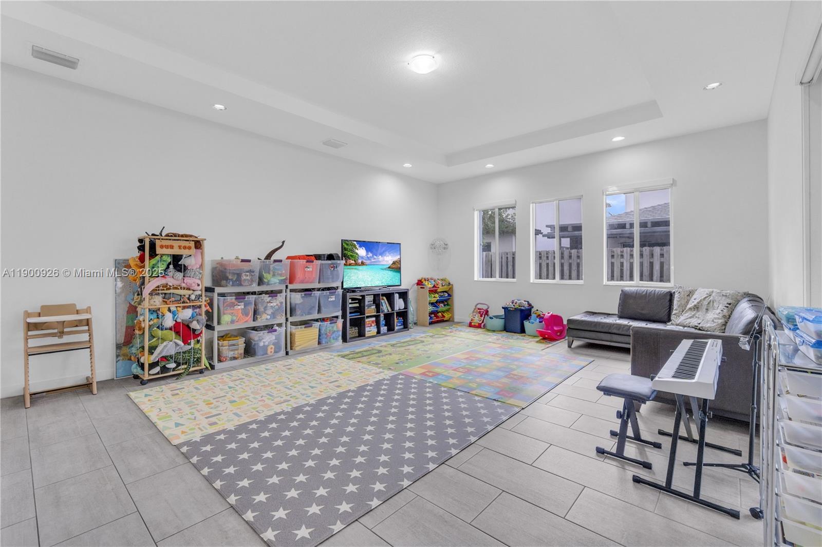 VENETIAN PARC WEST - Residential
