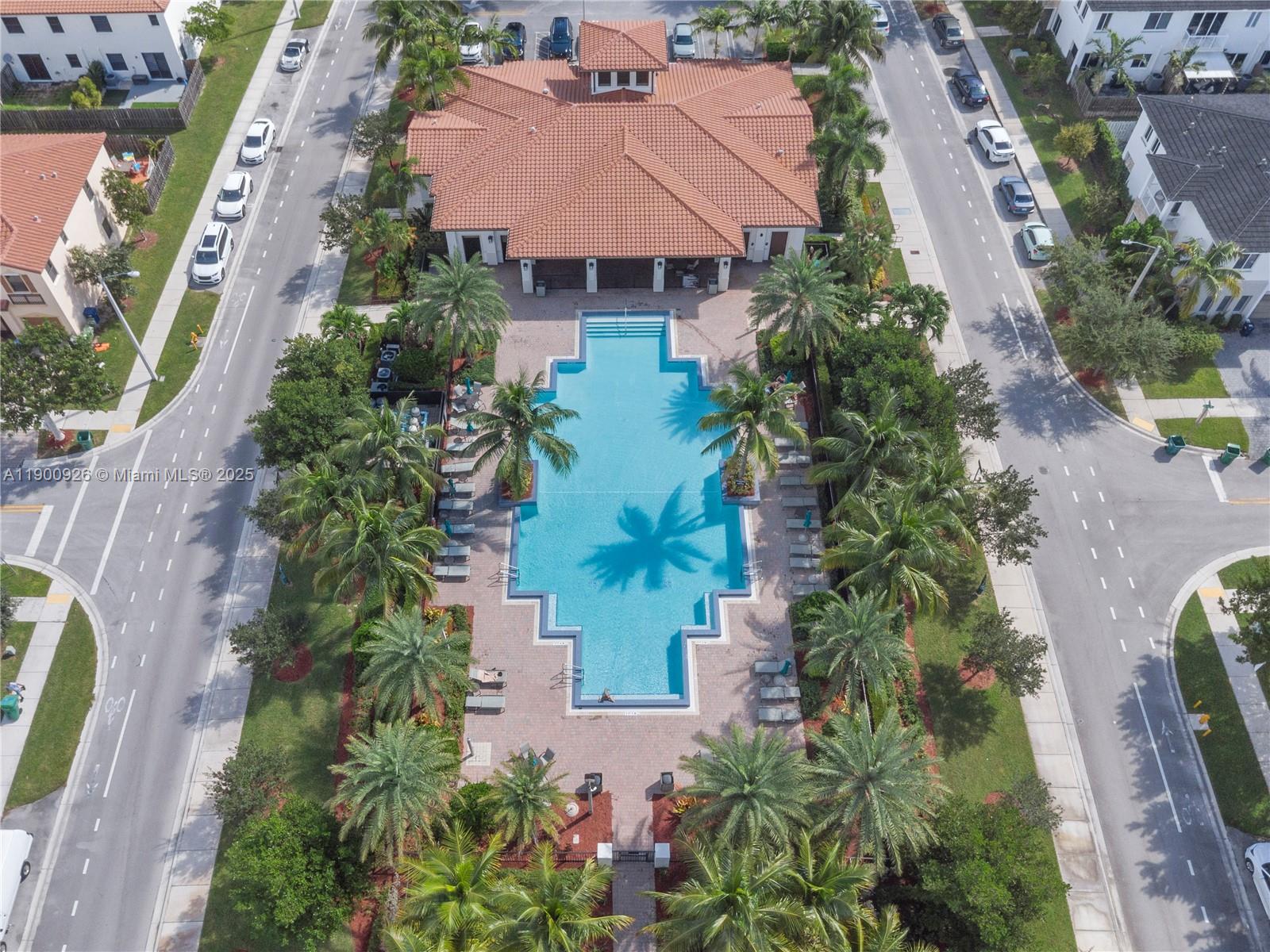VENETIAN PARC WEST - Residential