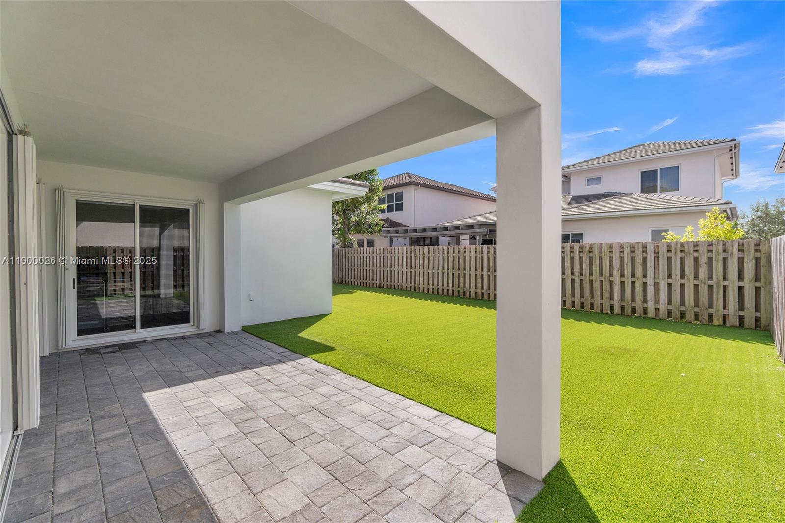 VENETIAN PARC WEST - Residential