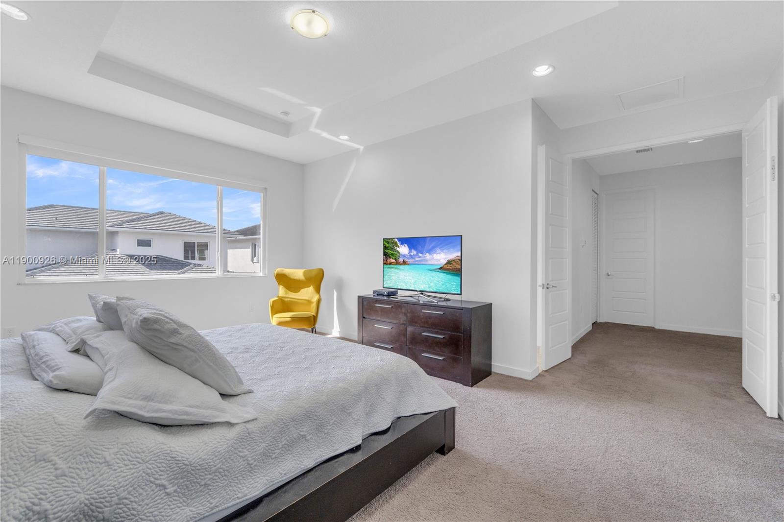 VENETIAN PARC WEST - Residential