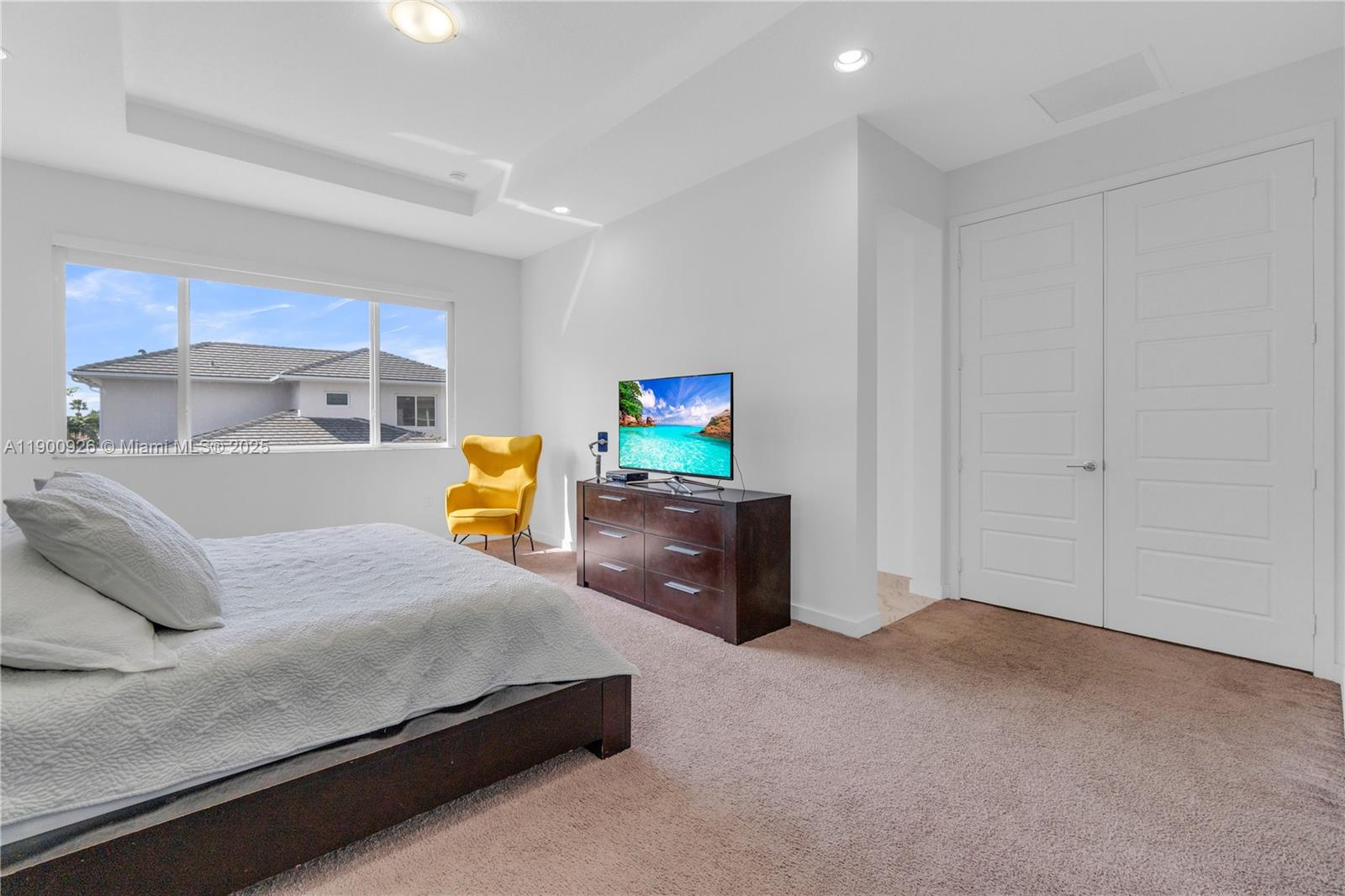 VENETIAN PARC WEST - Residential