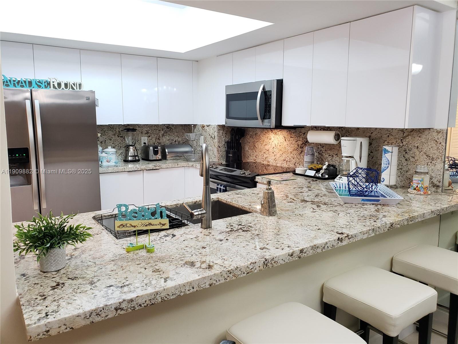 Ocean Point Beach Club - Residential Lease