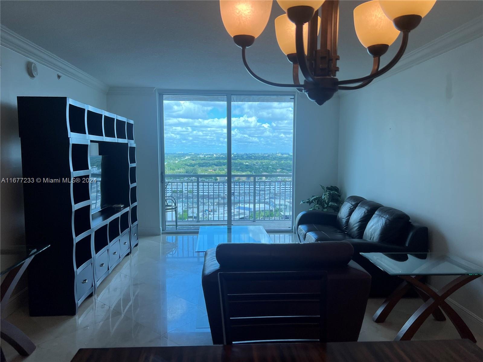 METROPOLIS I AT DADELAND - Residential