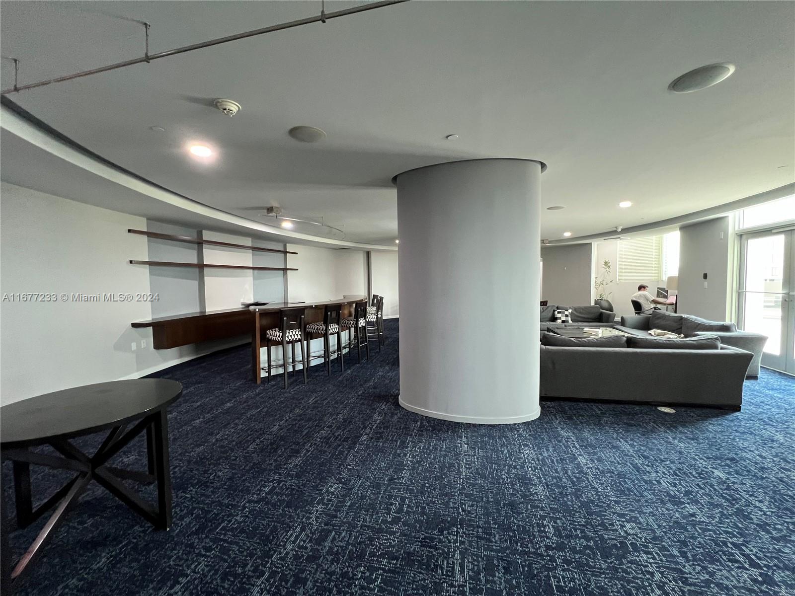 METROPOLIS I AT DADELAND - Residential
