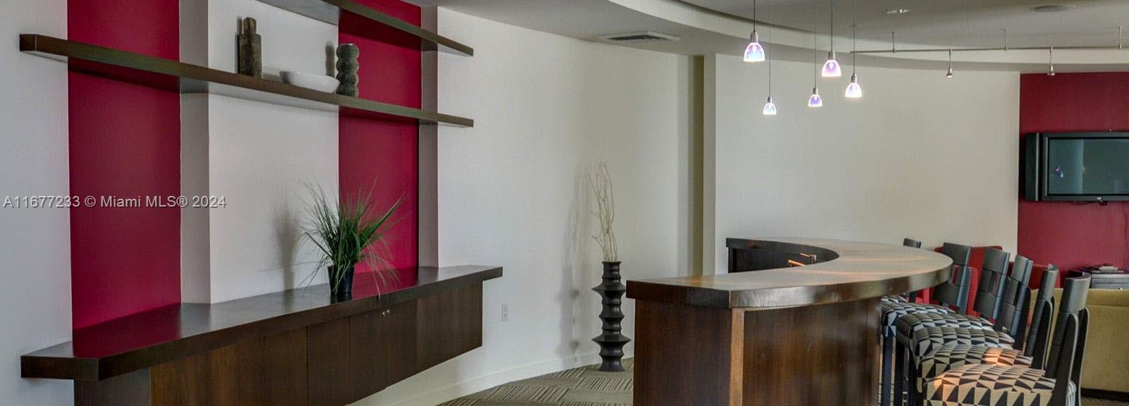 METROPOLIS I AT DADELAND - Residential