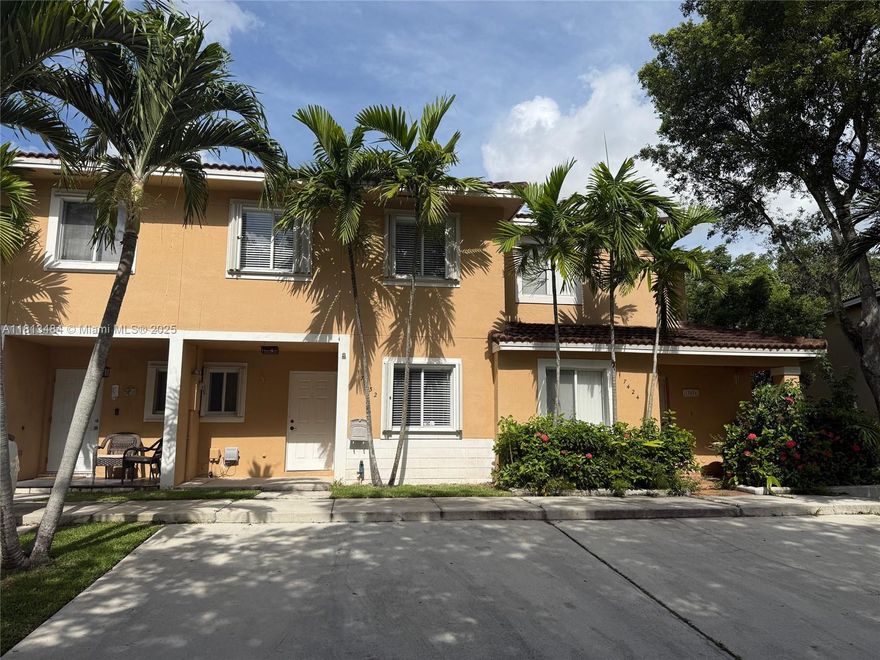 Step into this beautiful freshly painted 3-bedroom, 2.5-bath townhouse, offering a perfect blend of comfort and style.  As you enter, you're welcomed by a spacious open-concept living and dining area adorned with ceramic tile flooring, ideal for easy maintenance and cleaning.  Upstairs, all three bedrooms feature warm, engineered wood flooring, adding a touch of sophistication and coziness.  The kitchen is bright, functional and overlooks the dining area.  A stackable Washer/Dryer combination is conveniently located on the first floor. This townhouse is move-in-ready and is simply waiting for you to call it home!