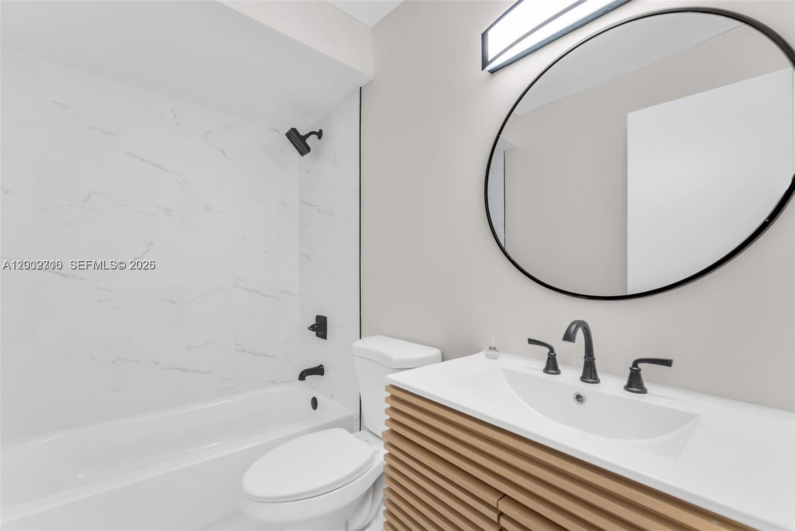 CRESPI RESIDENCE - Residential