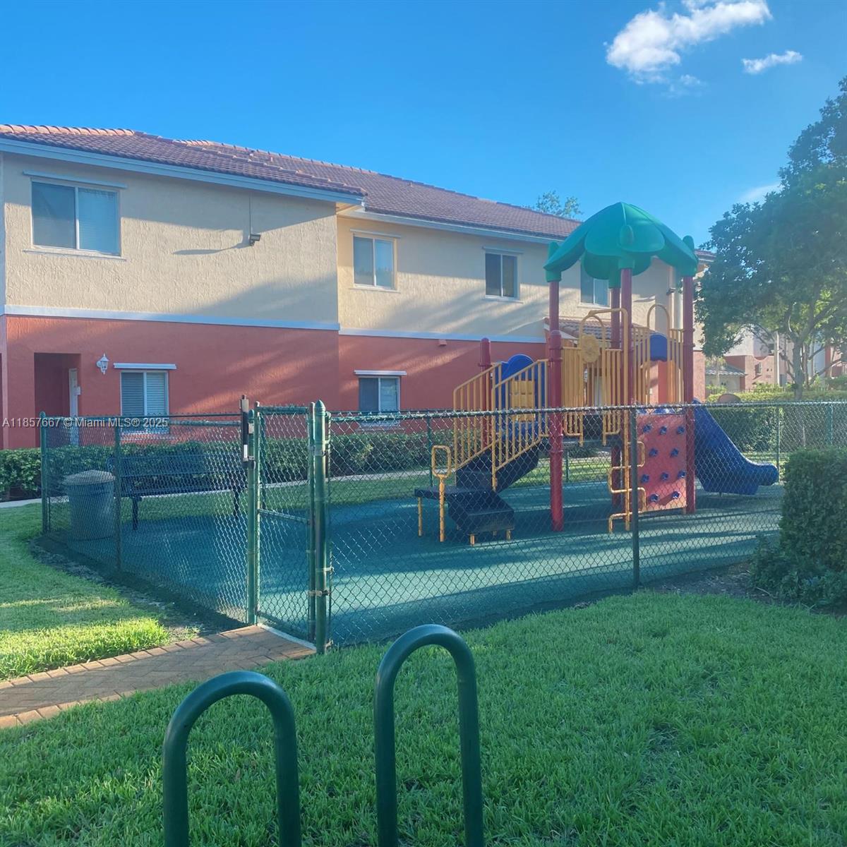 VILLAS OF PALOMINO CONDO - Residential Lease