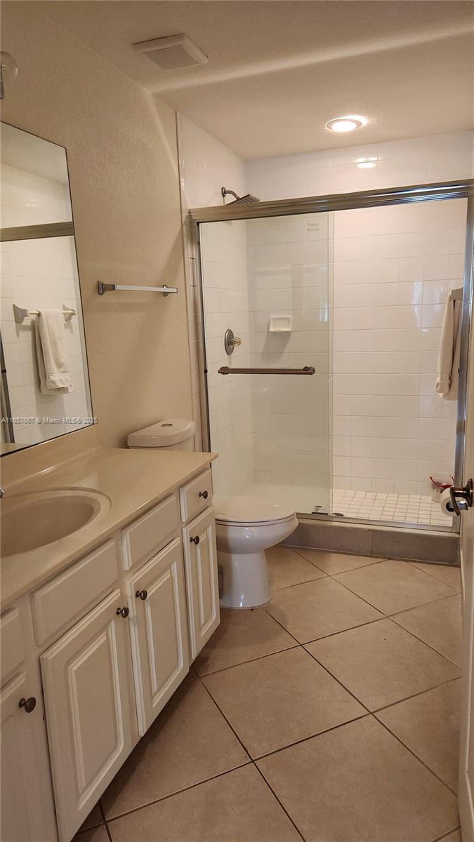 VILLAS OF PALOMINO CONDO - Residential Lease