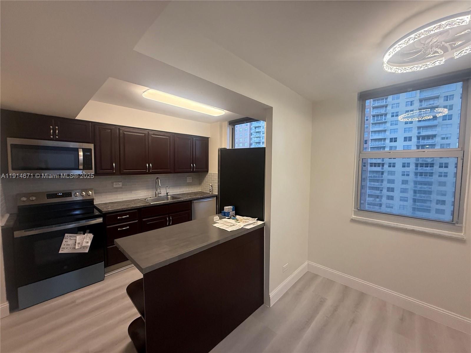 WINSTON TOWERS 100 CONDO - Residential Lease