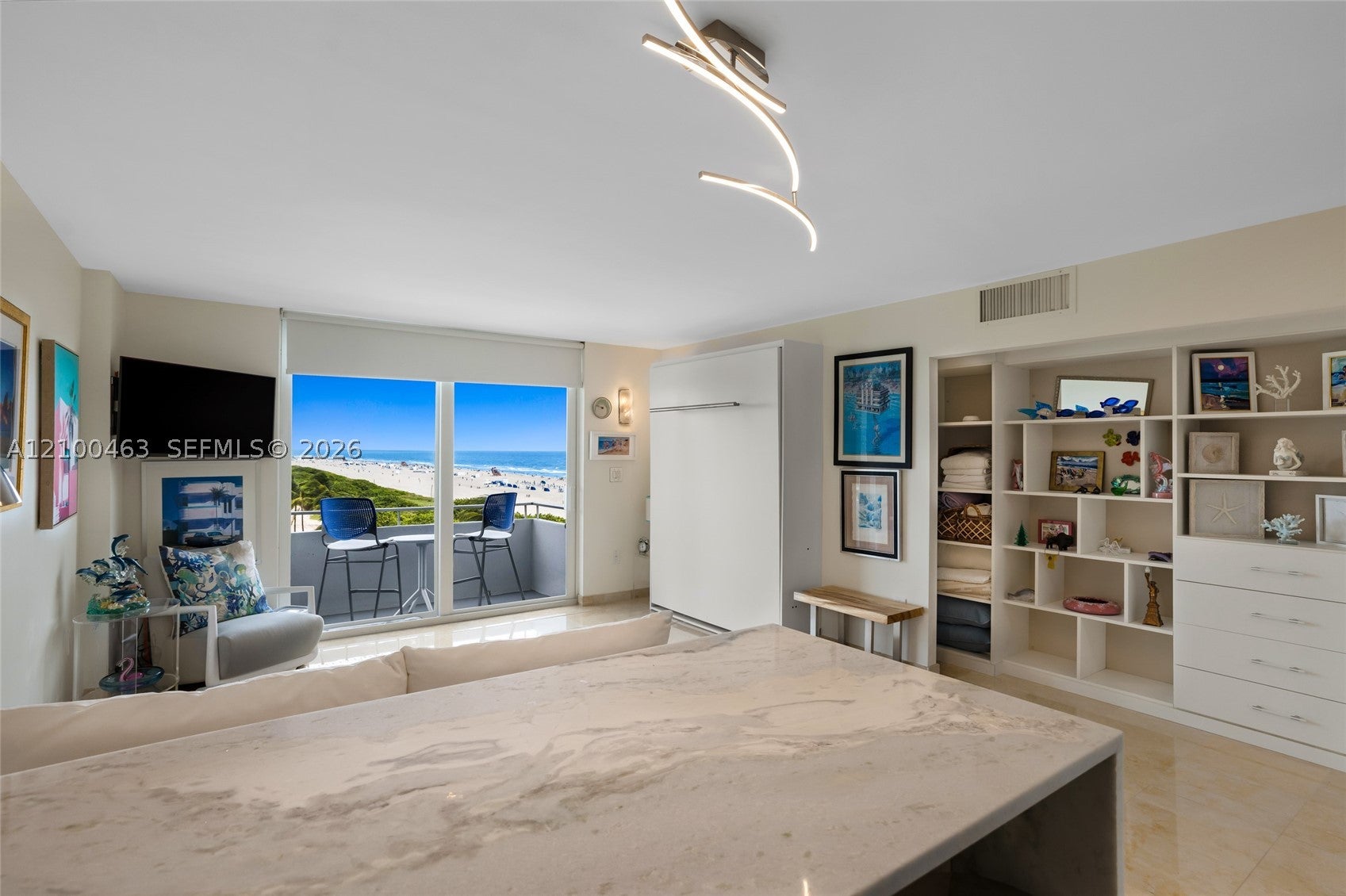 465 Ocean Dr