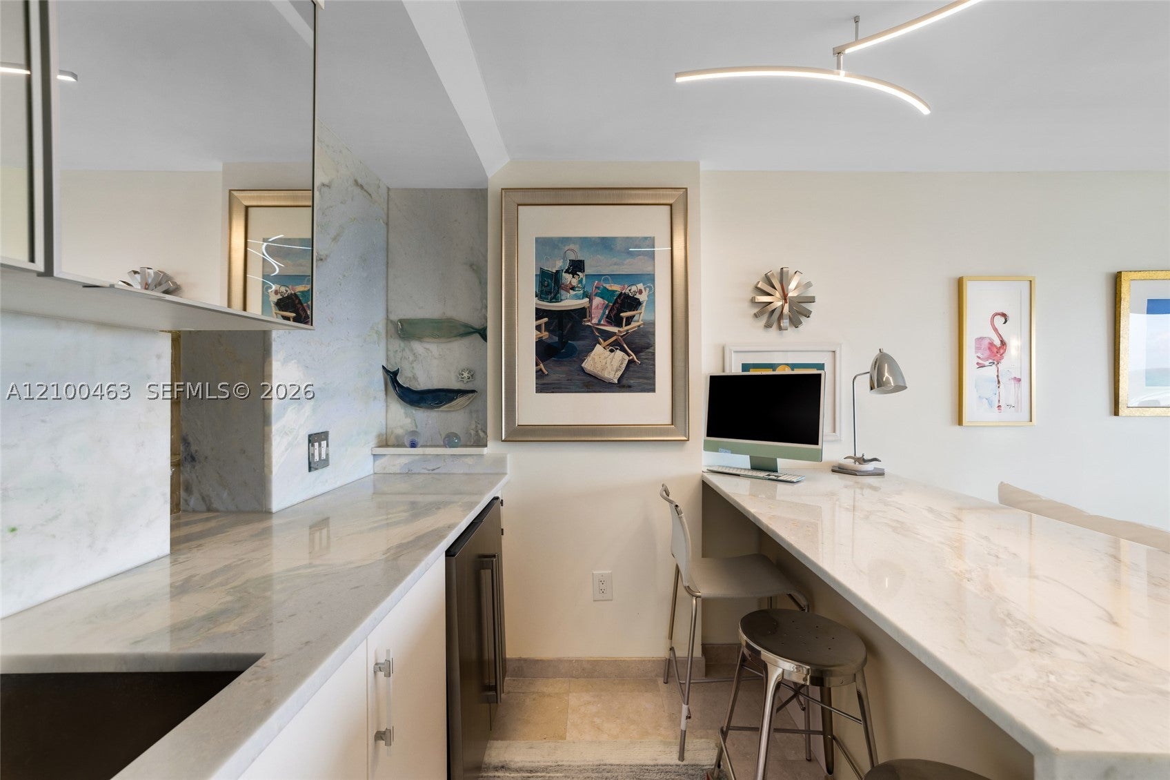 465 Ocean Dr 718