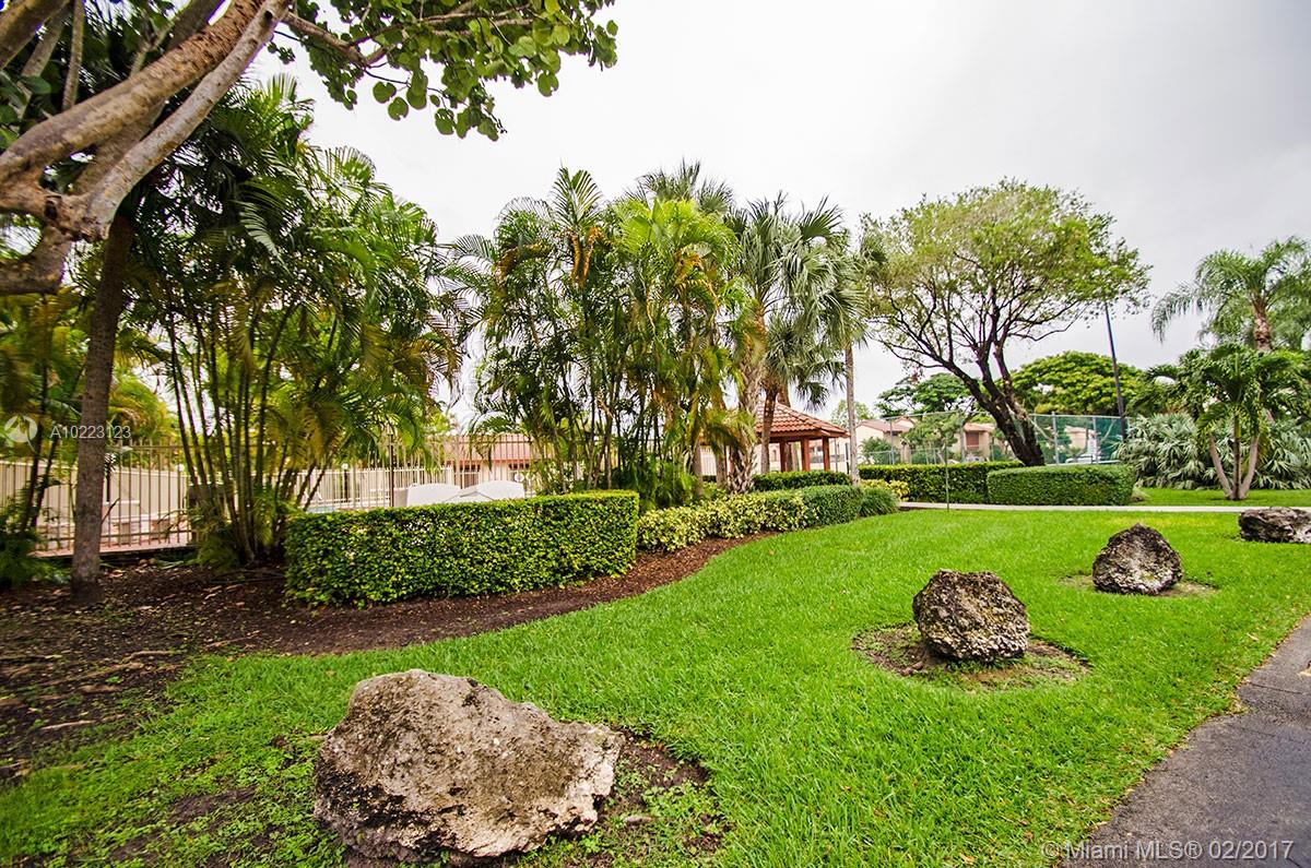 Kendall Walk - Residential