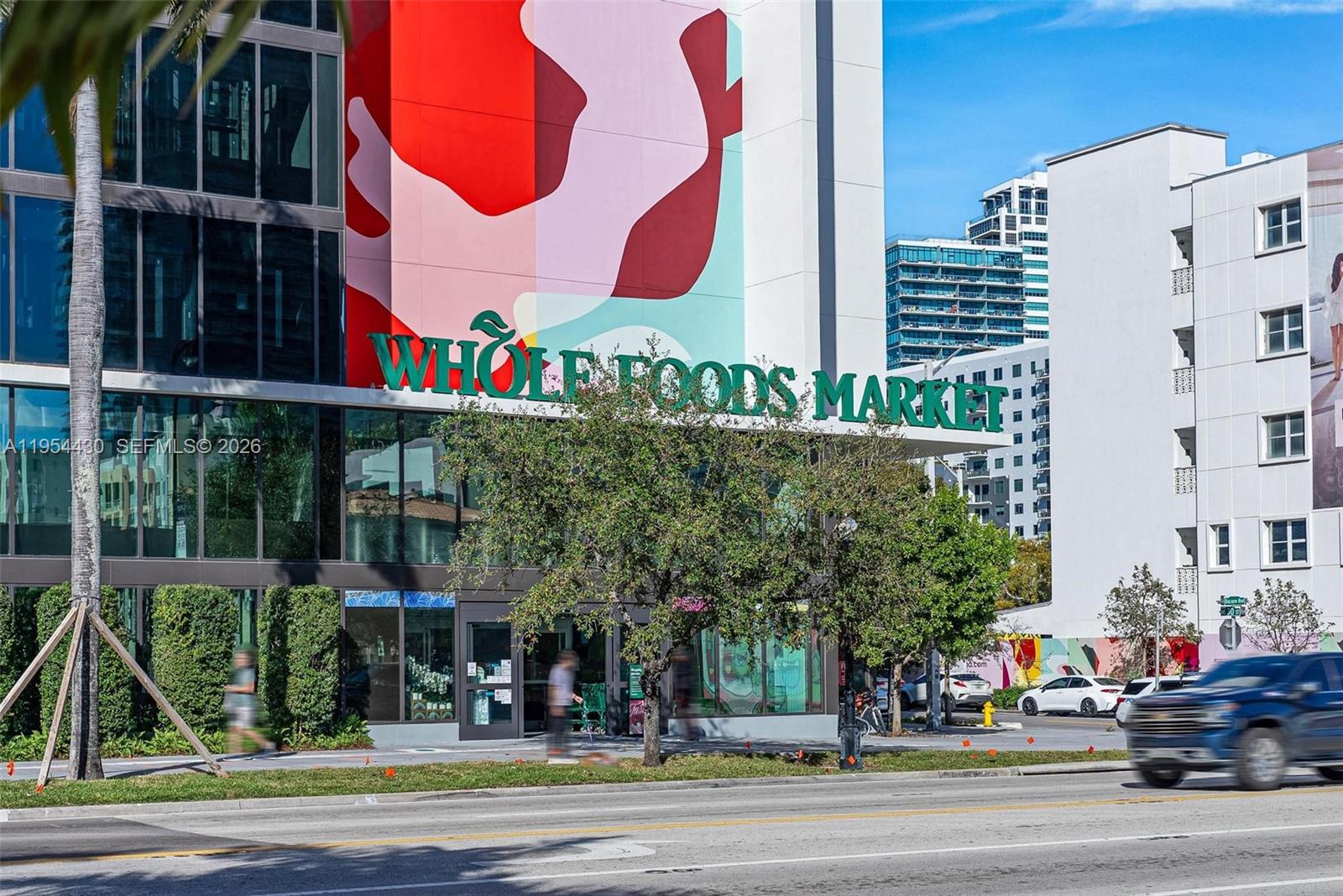 ONE PARAISO CONDO - Residential