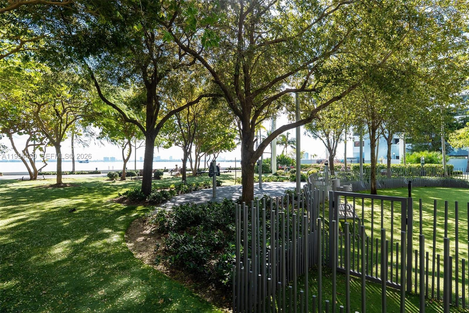 ONE PARAISO CONDO - Residential