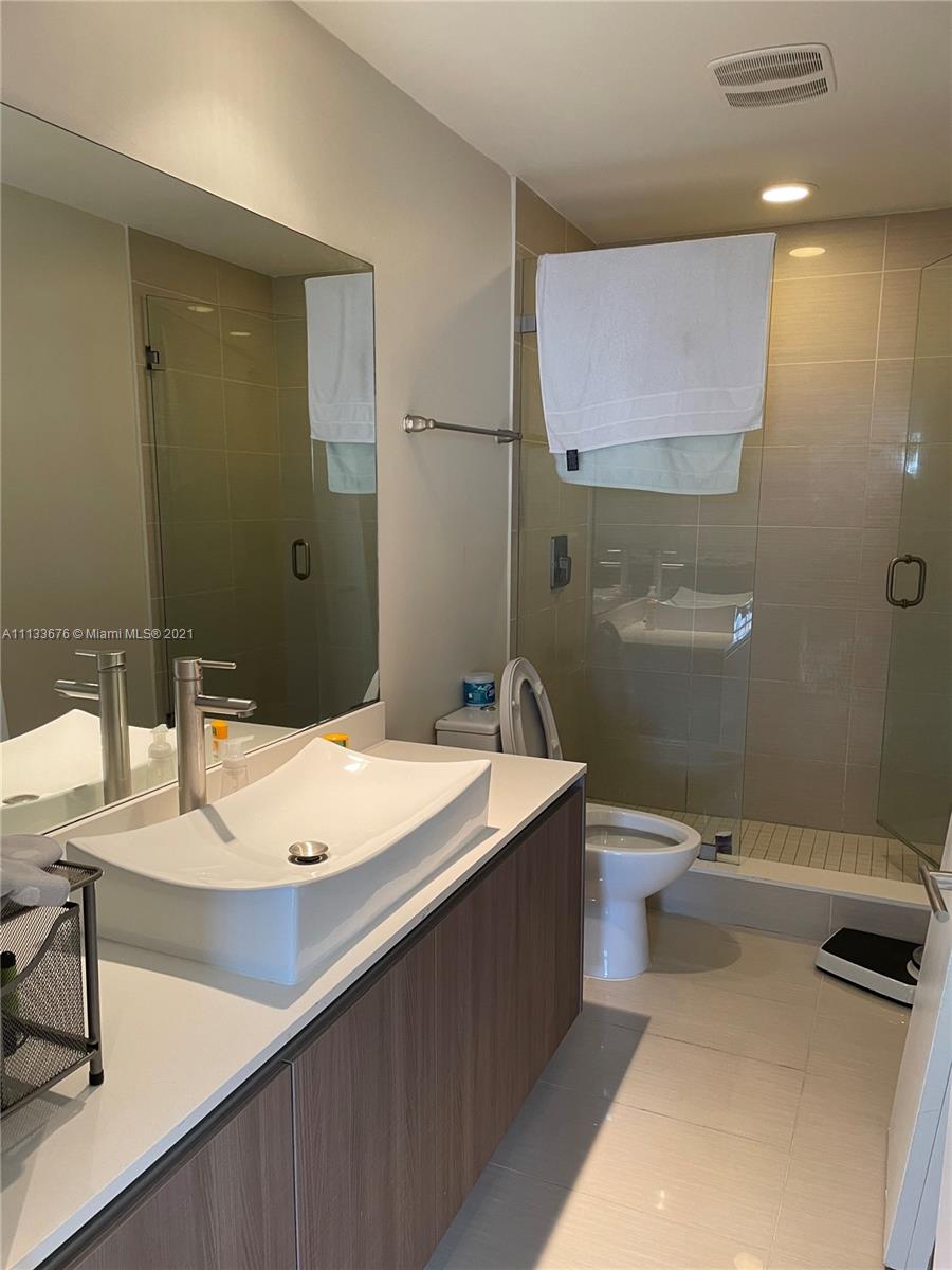 CASSA BRICKELL - Residential Lease