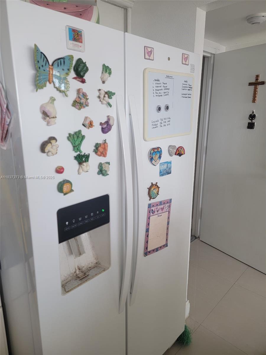 BURLEIGH HOUSE CONDO - Residential