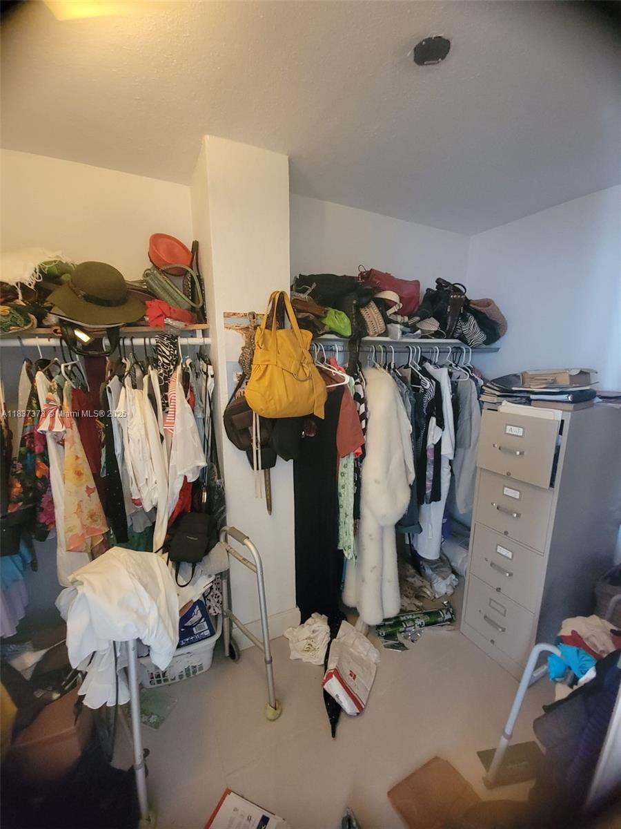 BURLEIGH HOUSE CONDO - Residential