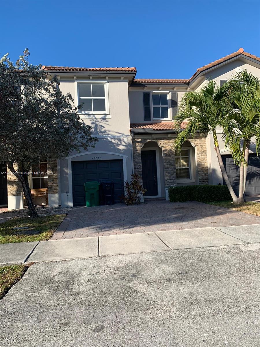 14761 Sw 25th St 14761, Miami, Broward County, Florida - 3 Bedrooms  
3 Bathrooms - 