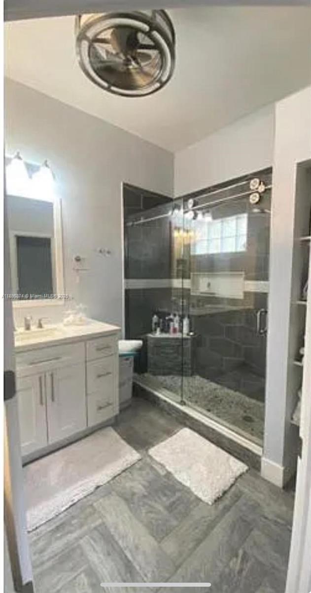 LAKES BY THE BAY SEC 8 - Residential Lease