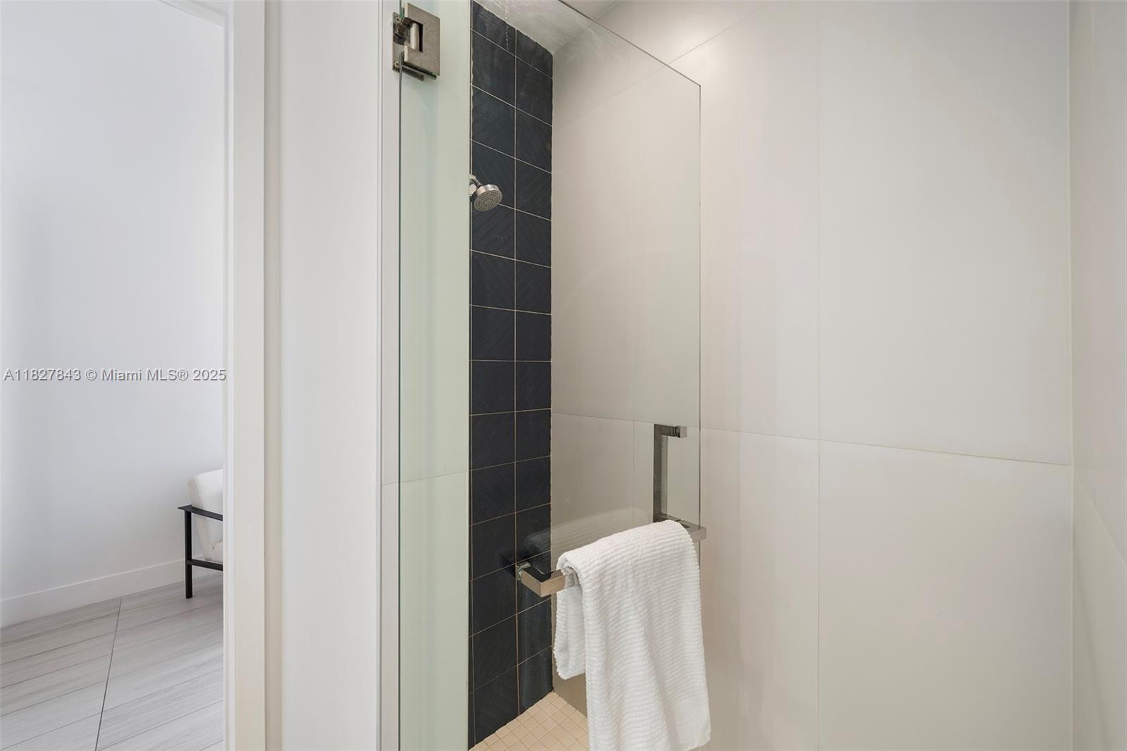 LINCOLN SUB - Residential Lease