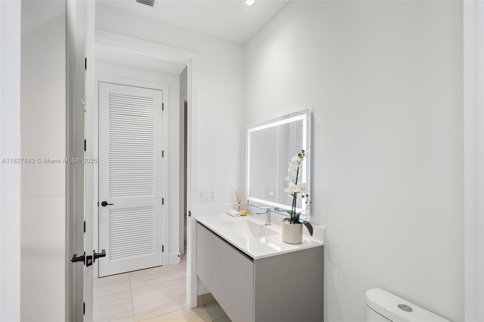 LINCOLN SUB - Residential Lease