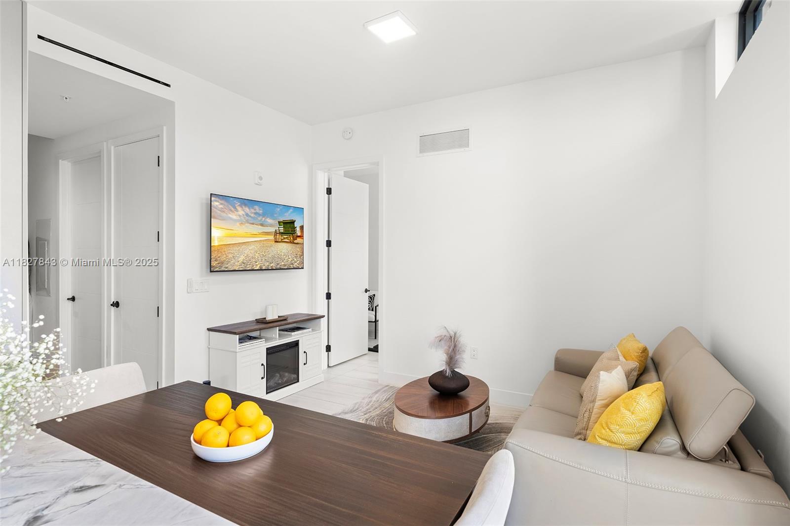 LINCOLN SUB - Residential Lease