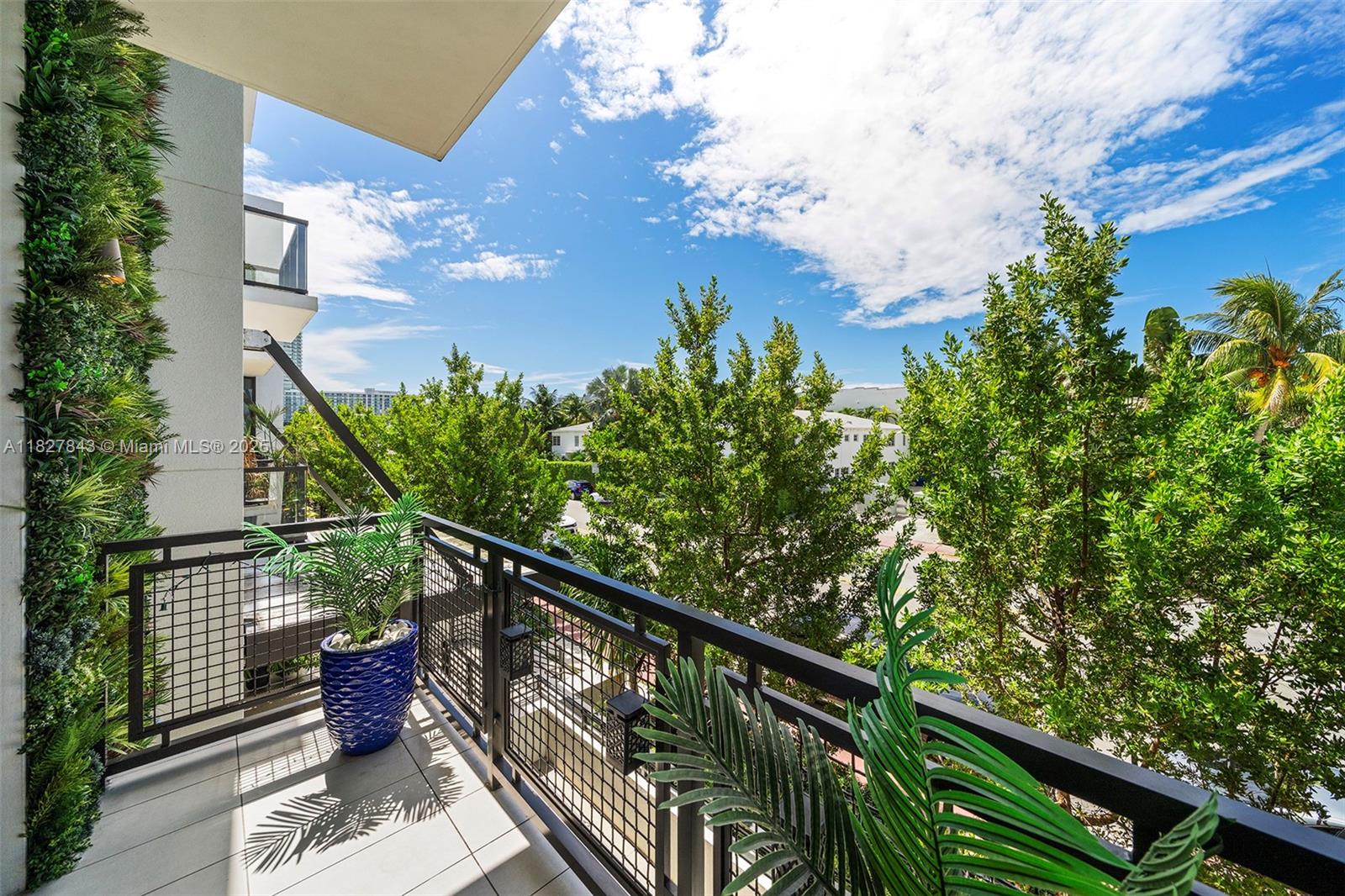 LINCOLN SUB - Residential Lease