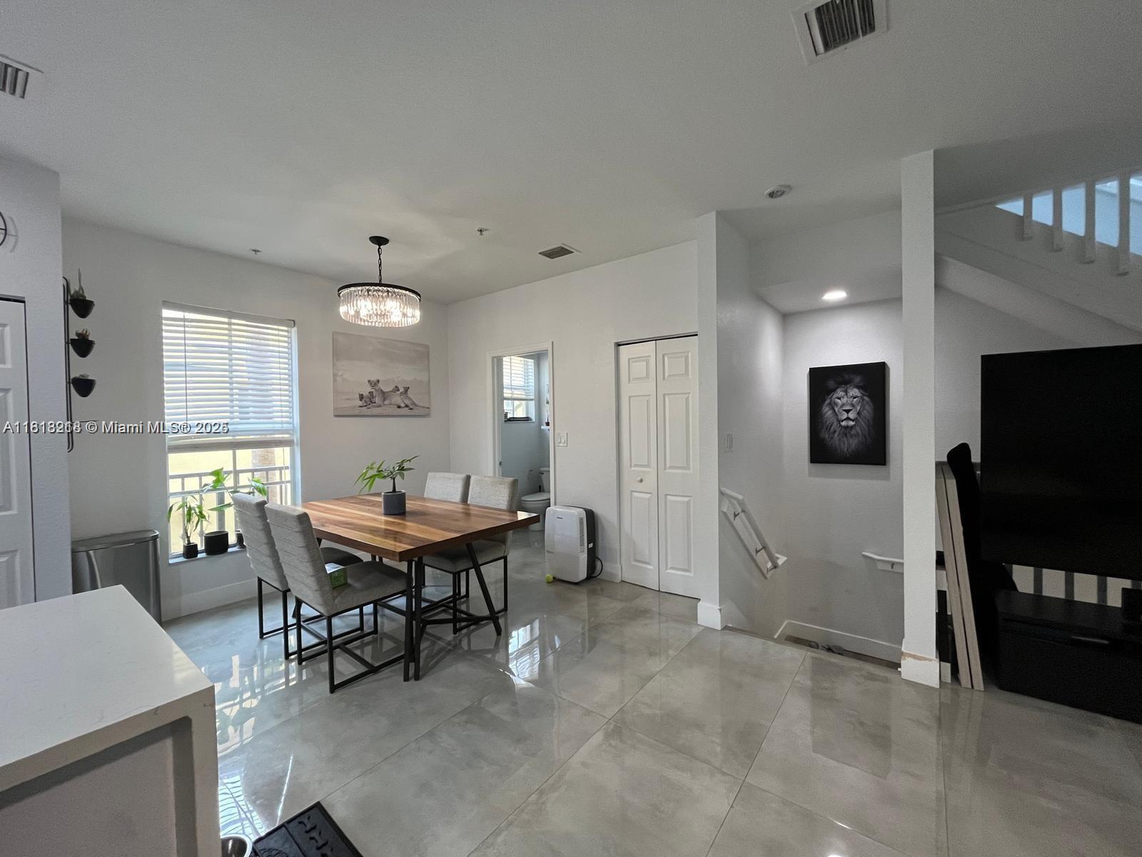 BETA PLAT - Residential Lease