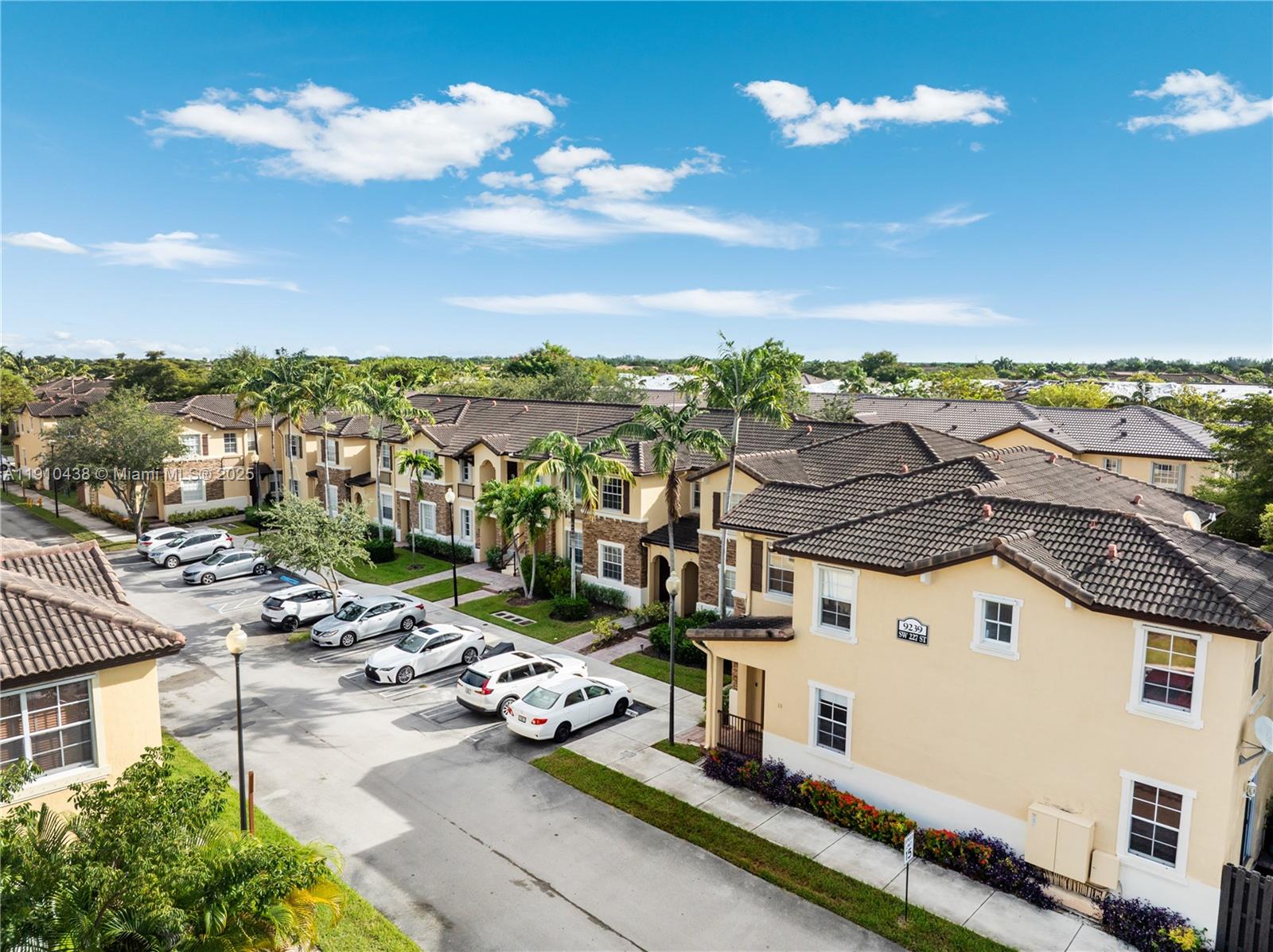 THE SHORES CONDO NO 2 - Residential Lease