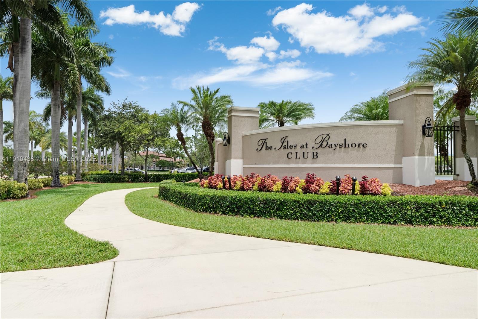 THE SHORES CONDO NO 2 - Residential Lease