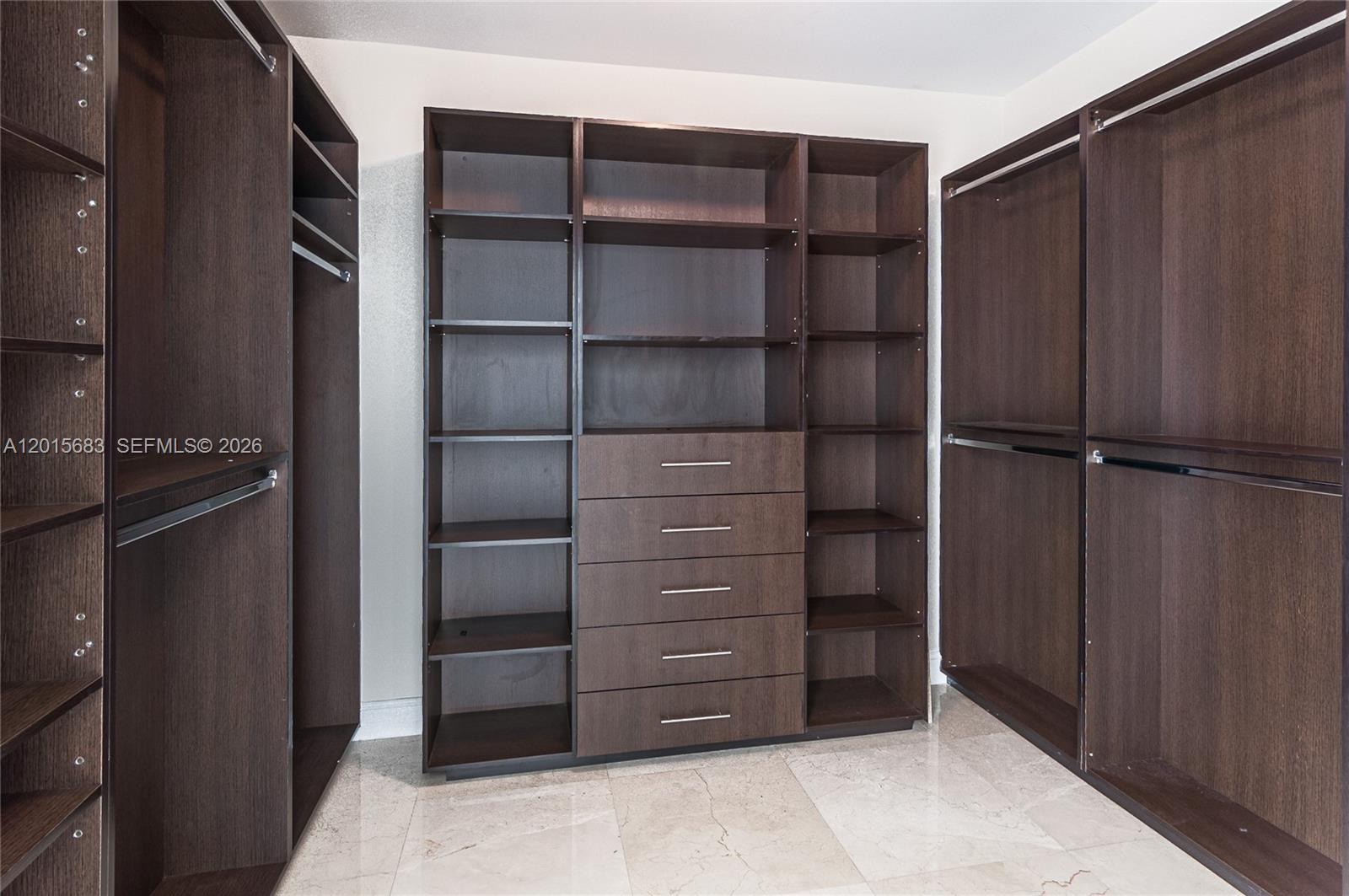 THE PENINSULA II CONDO - Residential