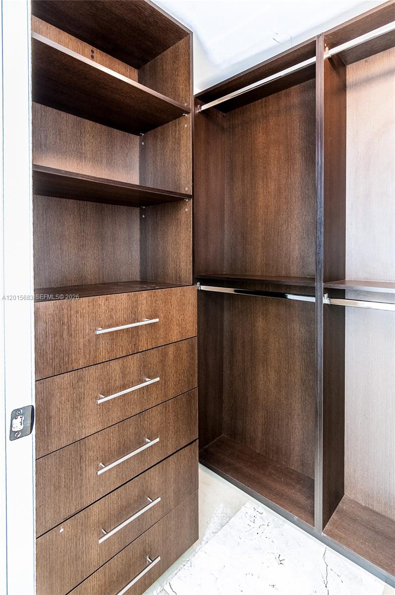 THE PENINSULA II CONDO - Residential