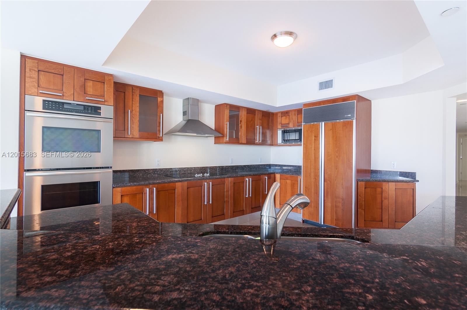 THE PENINSULA II CONDO - Residential