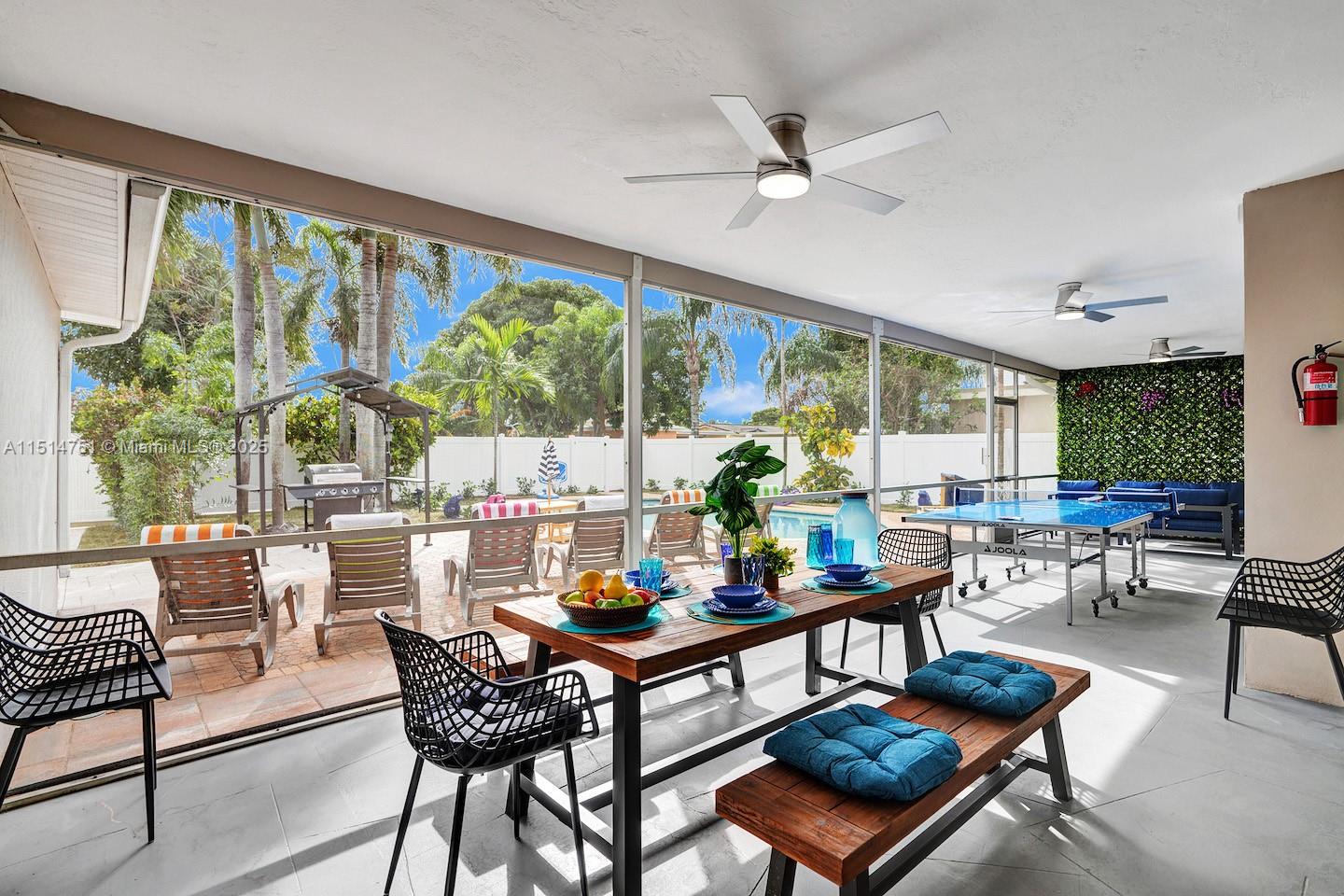 HOLLYWOOD HILLS AMEN PLAT - Residential Lease