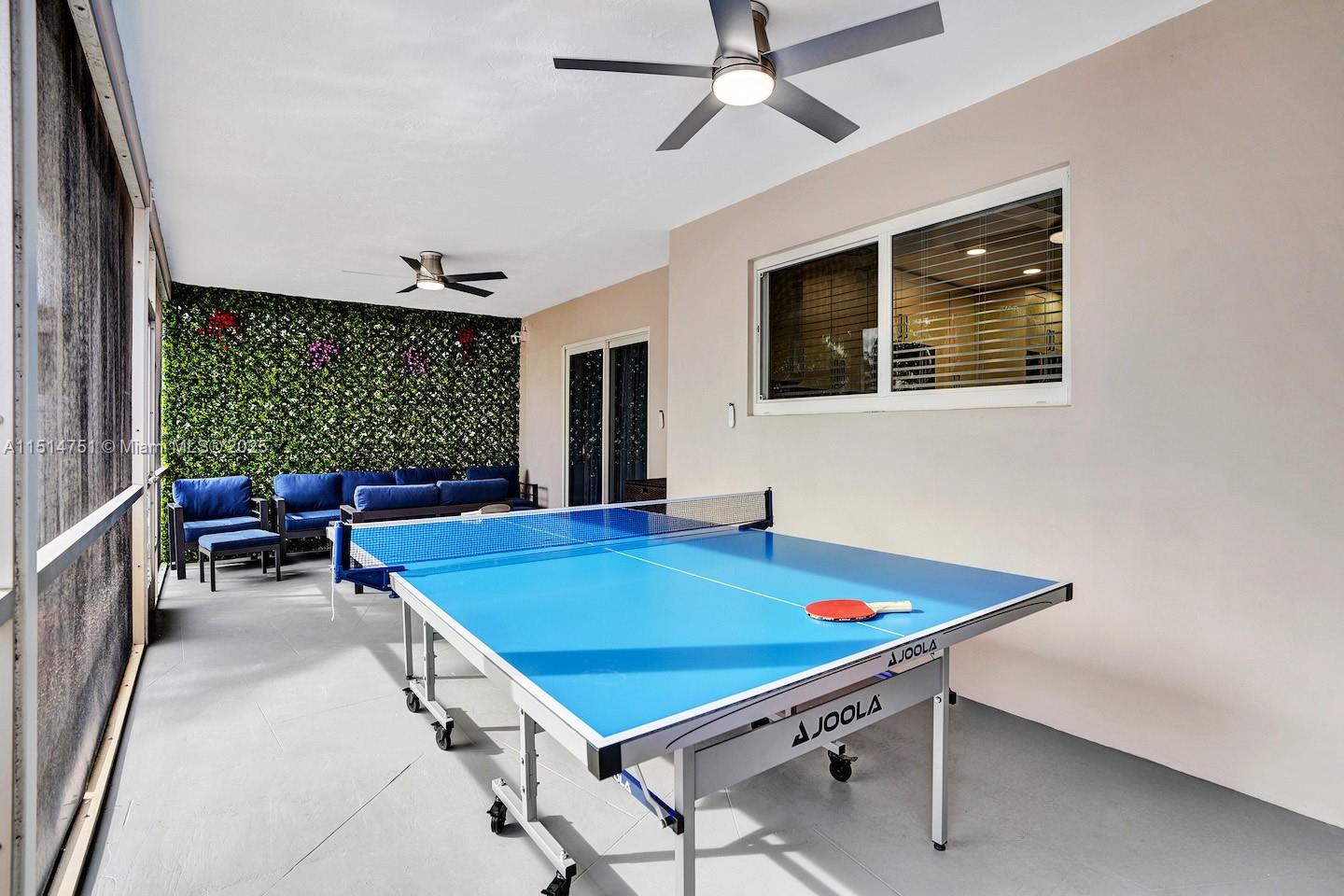 HOLLYWOOD HILLS AMEN PLAT - Residential Lease