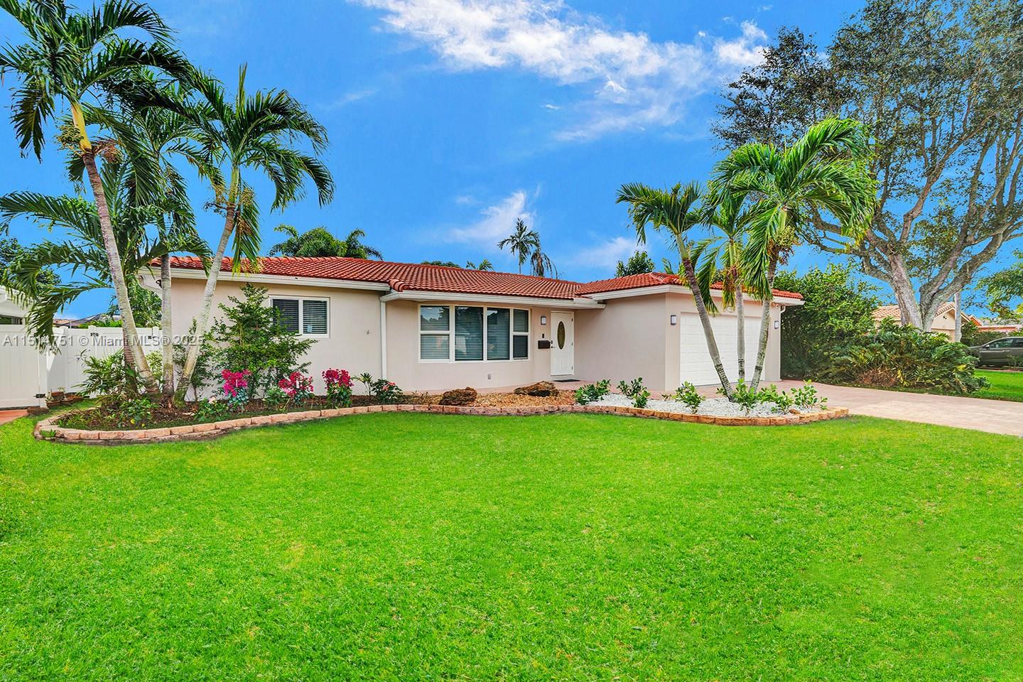 HOLLYWOOD HILLS AMEN PLAT - Residential Lease