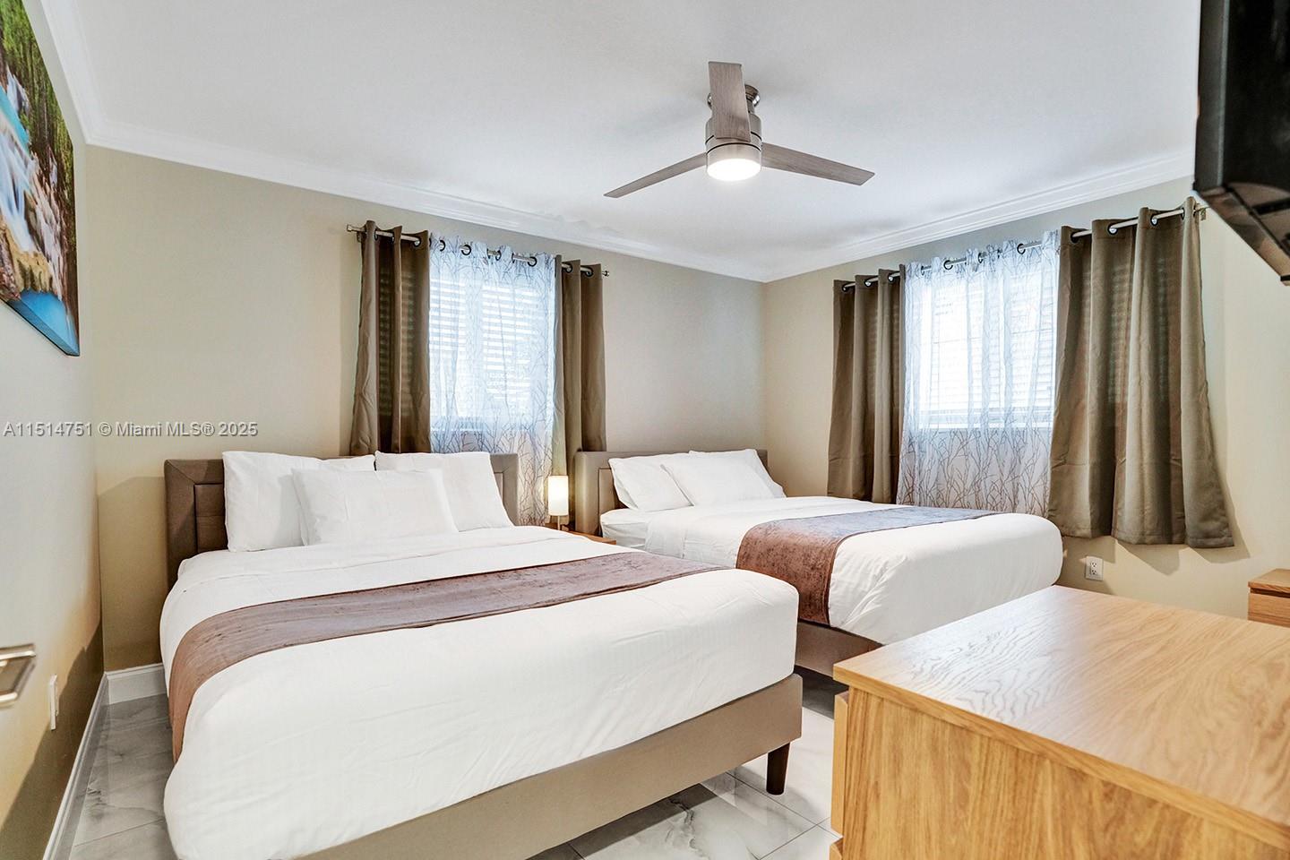 HOLLYWOOD HILLS AMEN PLAT - Residential Lease