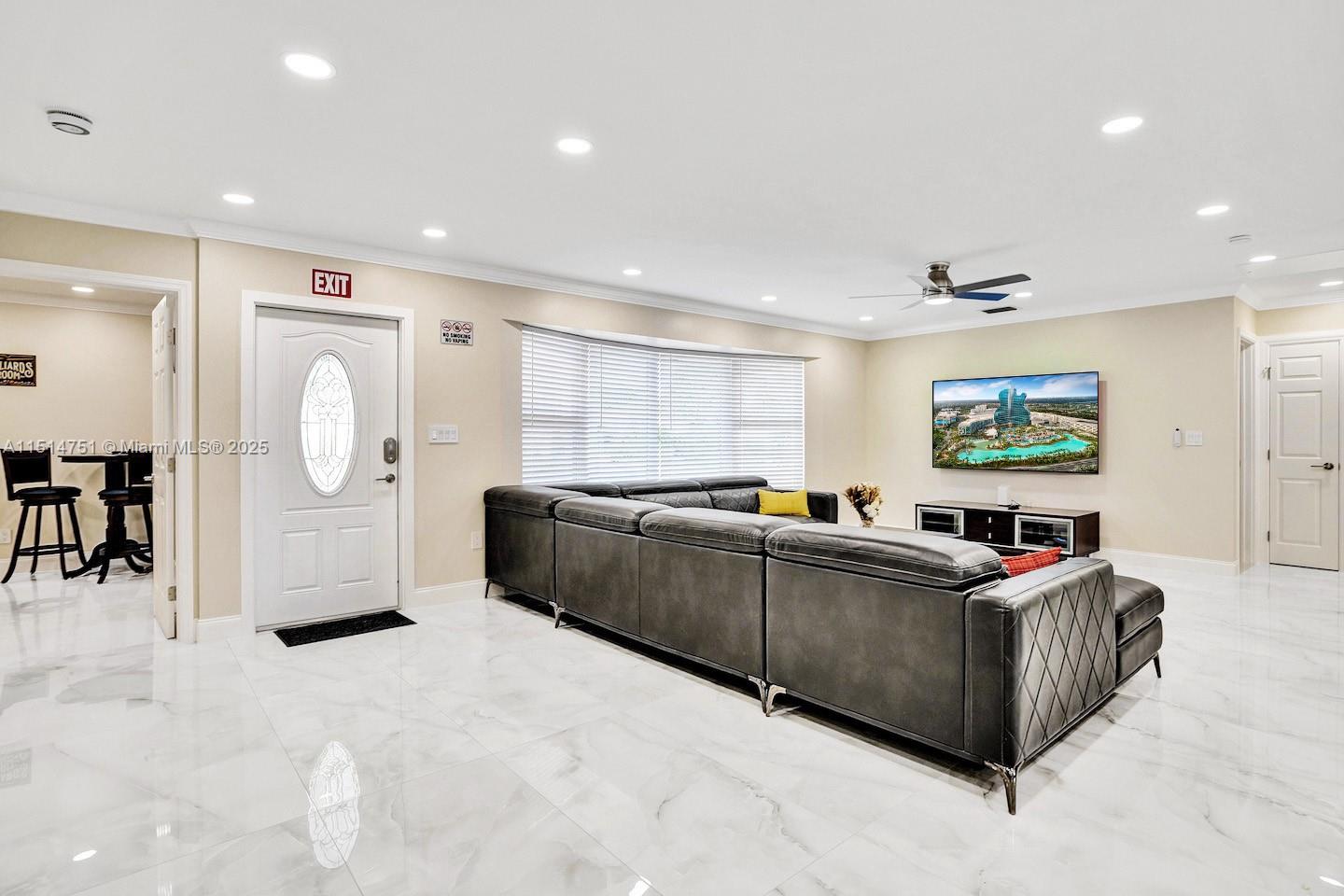 HOLLYWOOD HILLS AMEN PLAT - Residential Lease