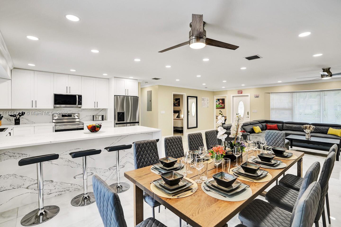 HOLLYWOOD HILLS AMEN PLAT - Residential Lease