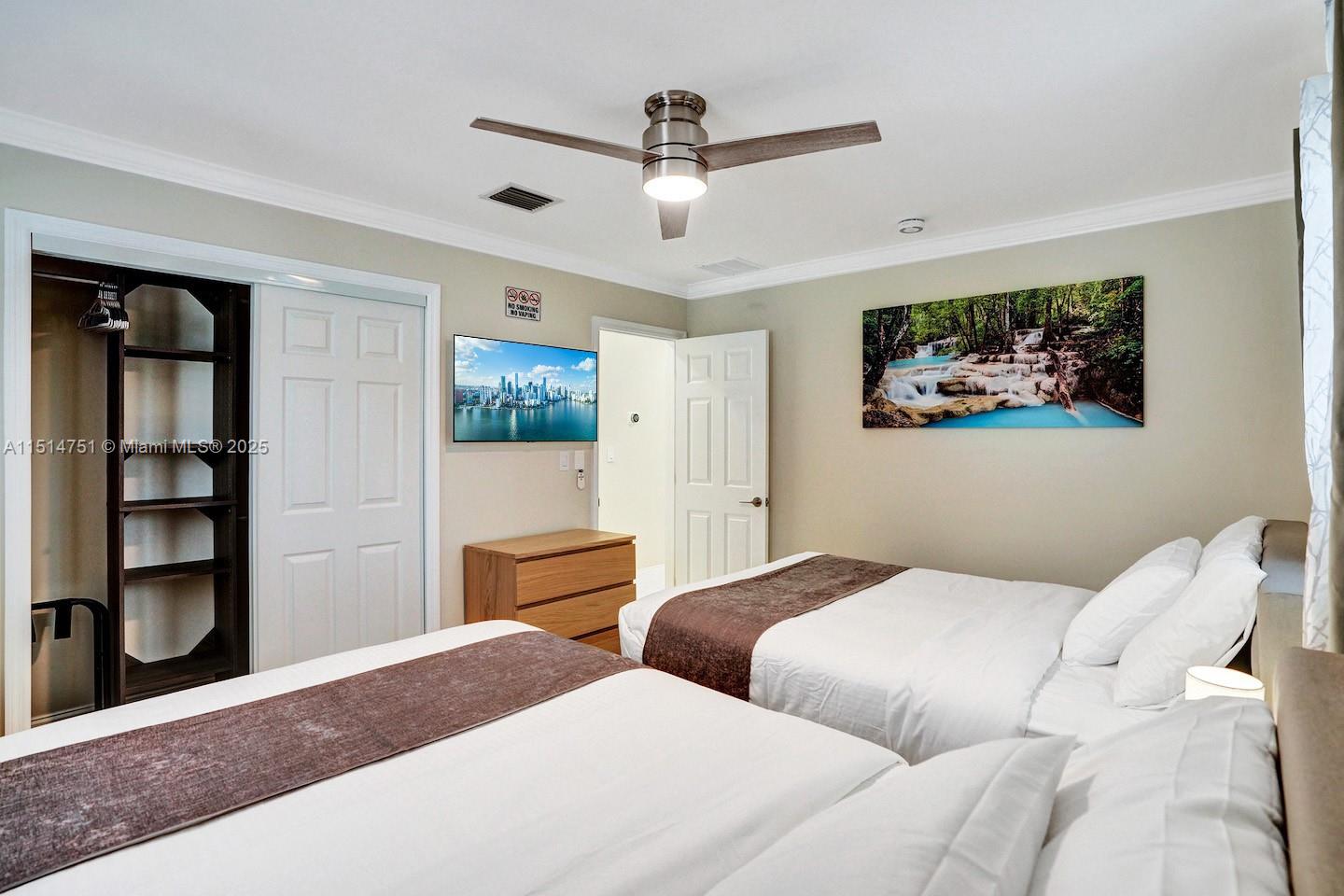 HOLLYWOOD HILLS AMEN PLAT - Residential Lease