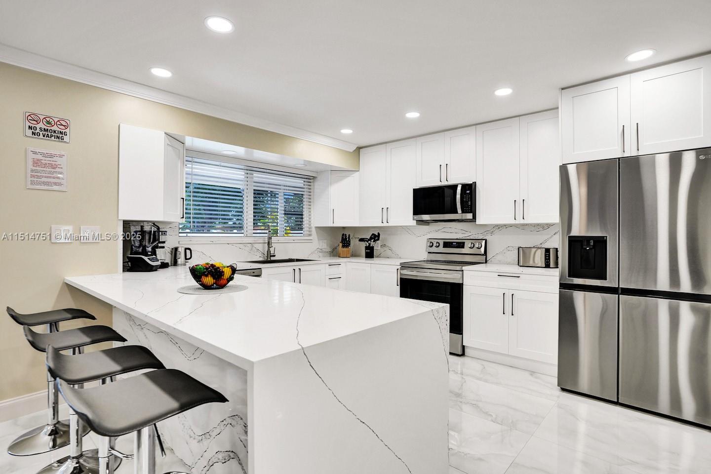 HOLLYWOOD HILLS AMEN PLAT - Residential Lease