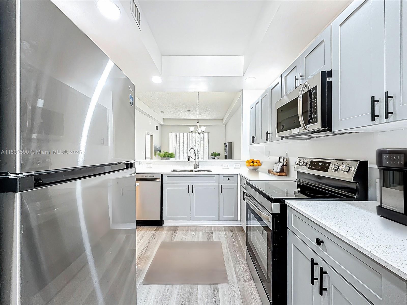 Melrose Apartments - Residential Lease