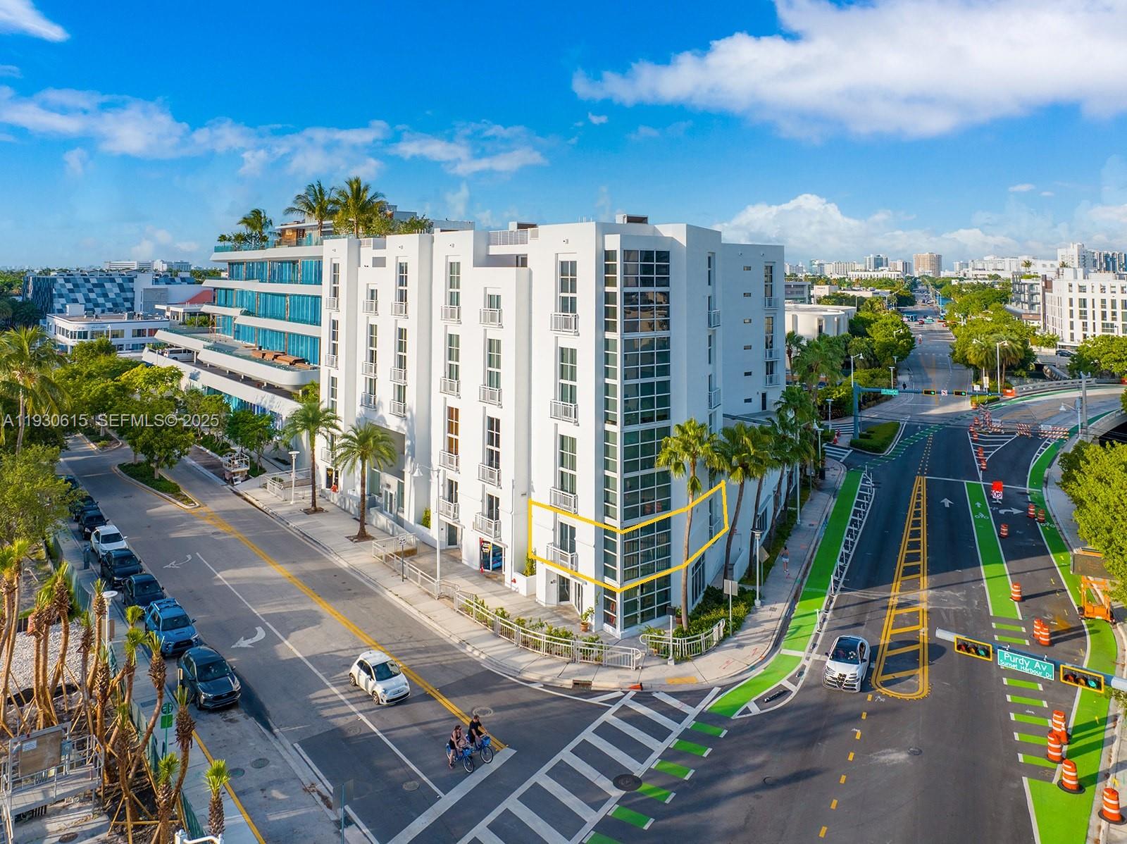 1701 SUNSET HARBOUR DR 201