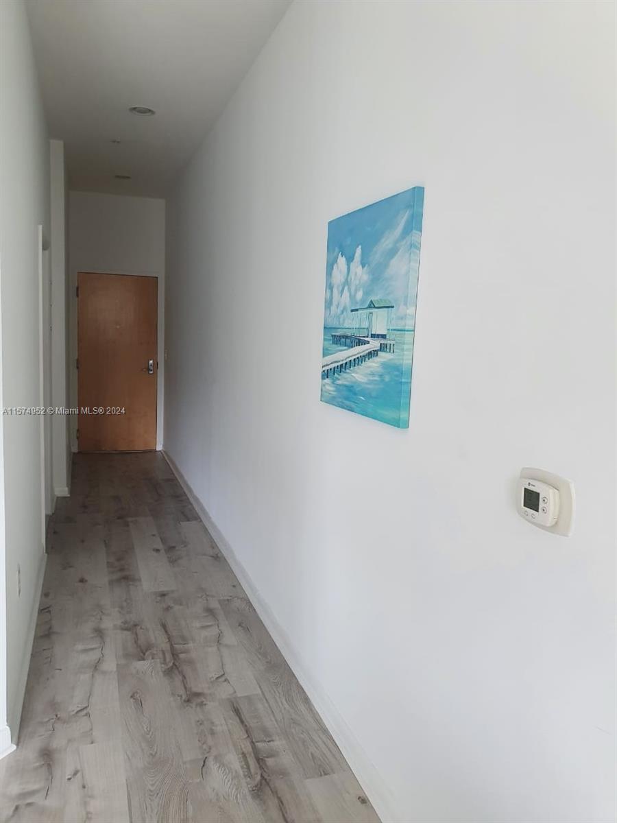 VIZCAYNE - Residential Lease