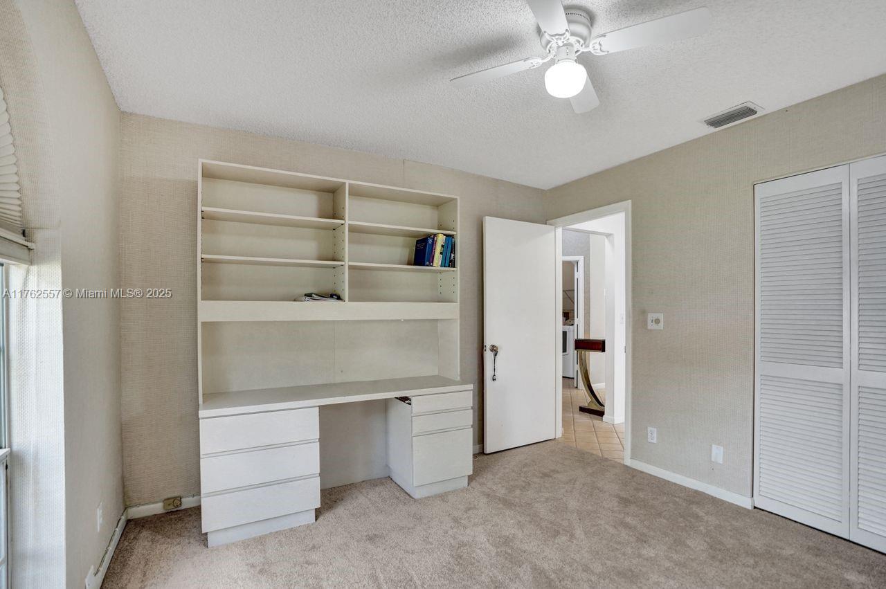 EMERALD POINTE 1 - Residential