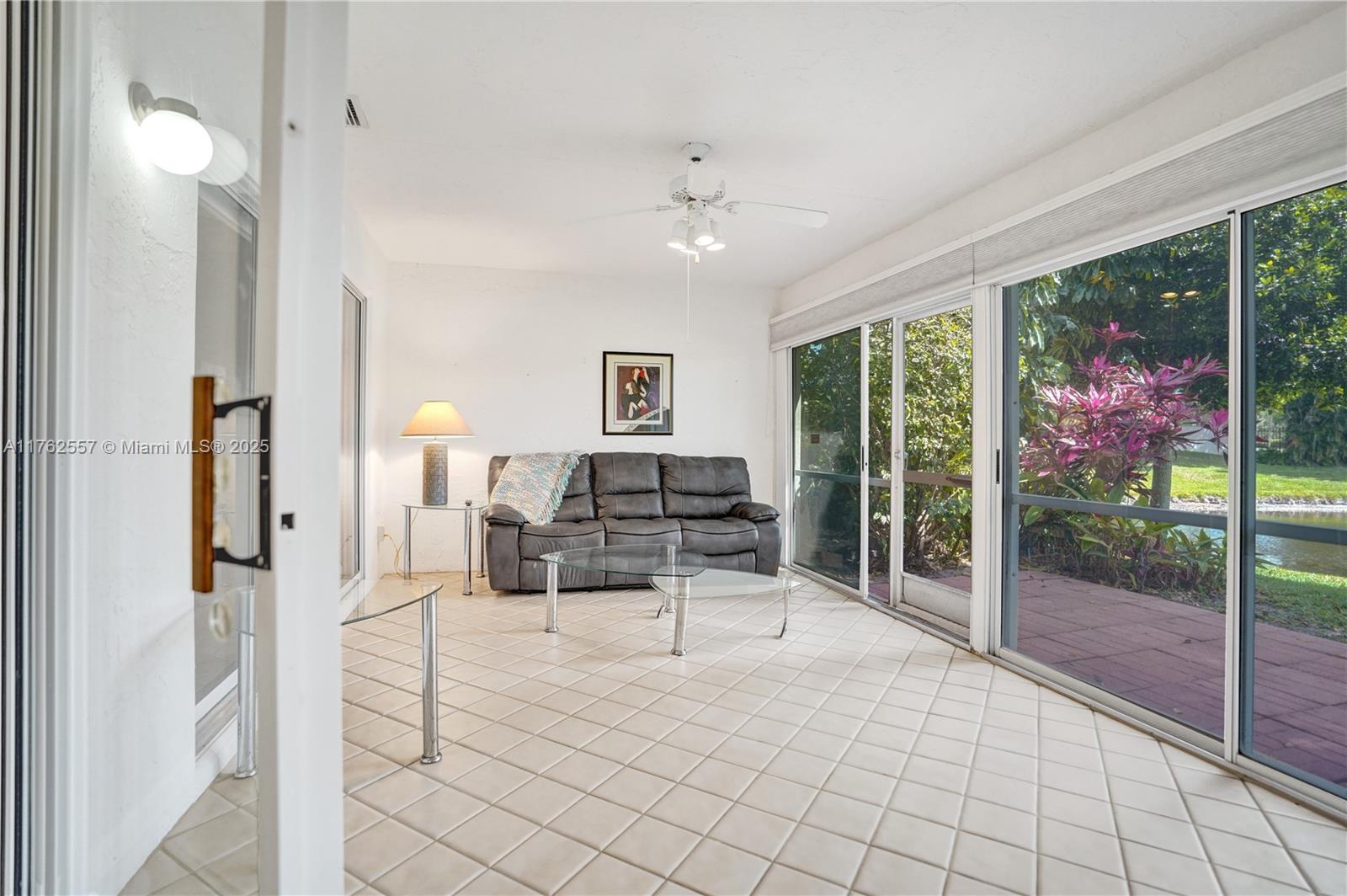 EMERALD POINTE 1 - Residential
