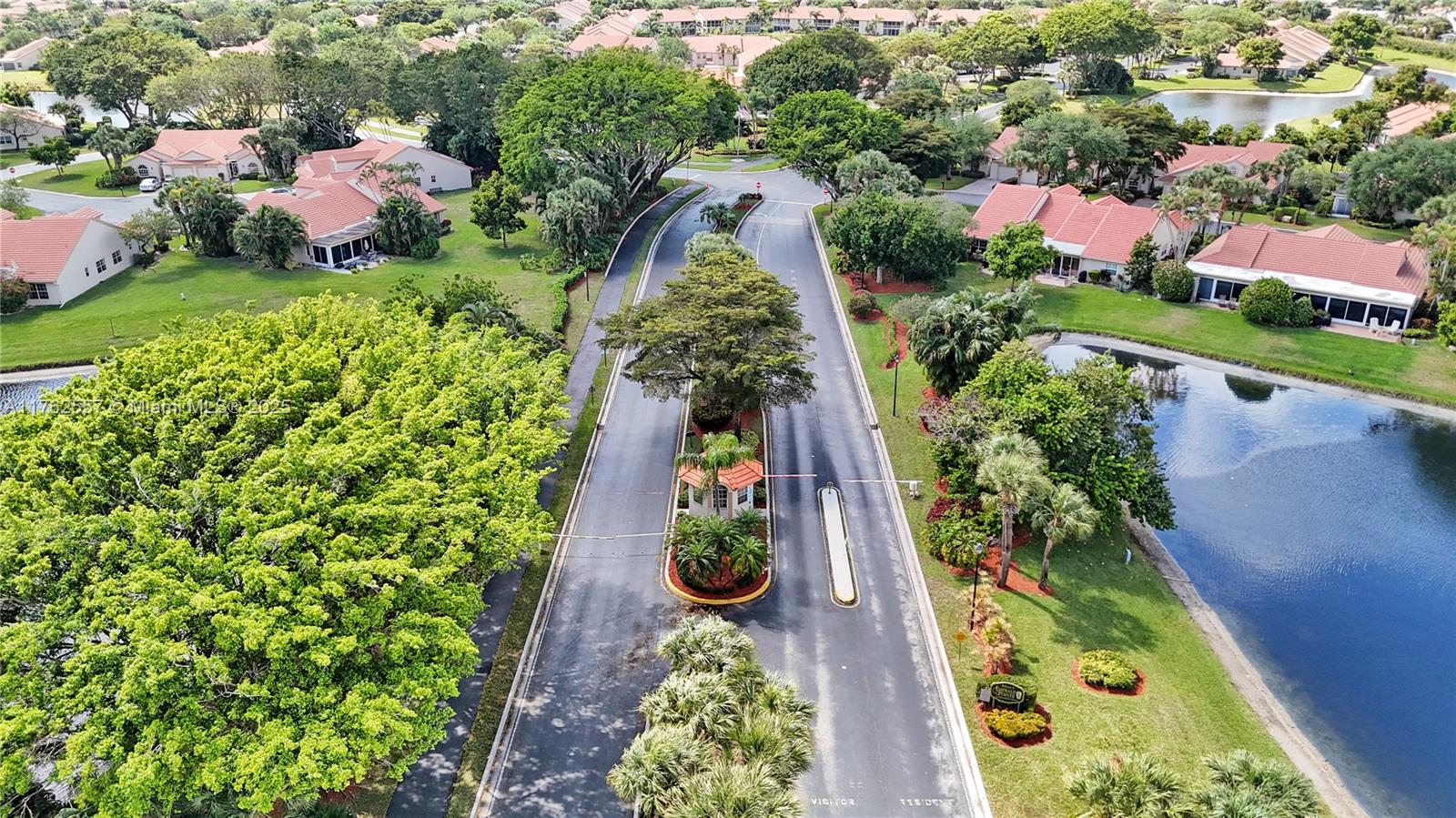 EMERALD POINTE 1 - Residential
